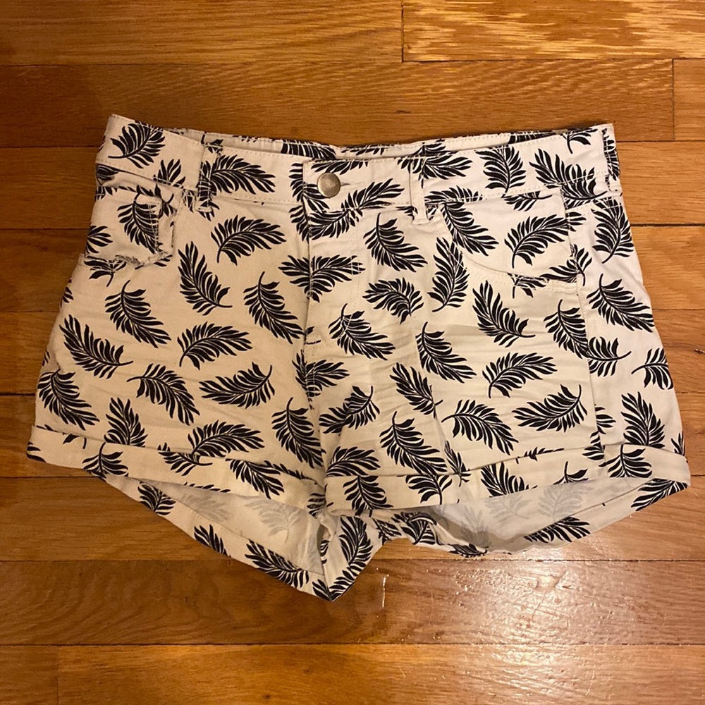 H&M Jean Shorts Size 4